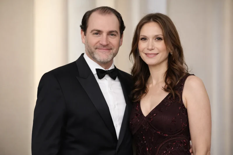 Mai-Linh Lofgren Biography: Life, Career, Marriage