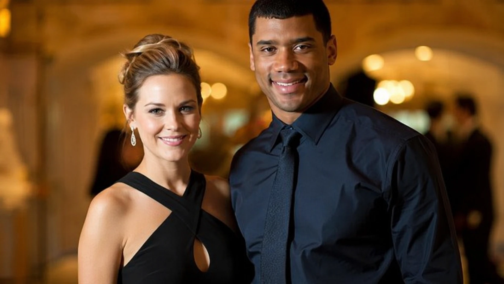 Relationship With Russell Wilson - ashton meem net worth