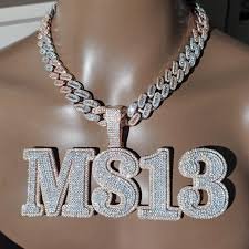Custom Diamond Pendants for Every Style – From Classic to Iced Out
