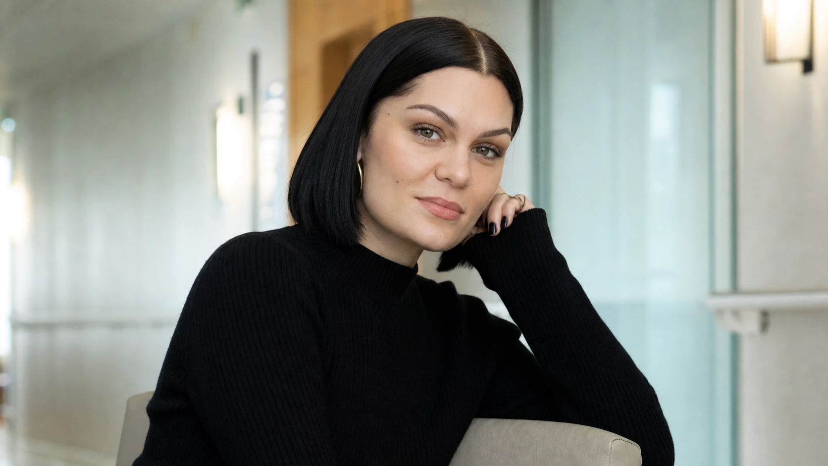 Health Challenges and Personal Loss - jessie j got an mri after hitting her head
