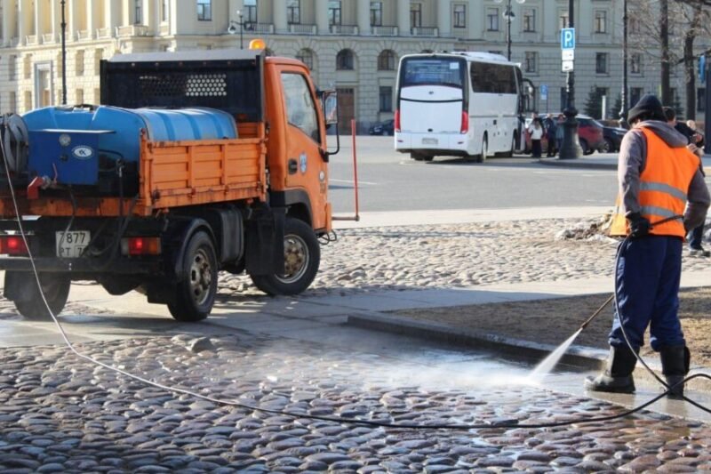 Driveway Cleaning: How to Restore the Surface Without Creating New Problems