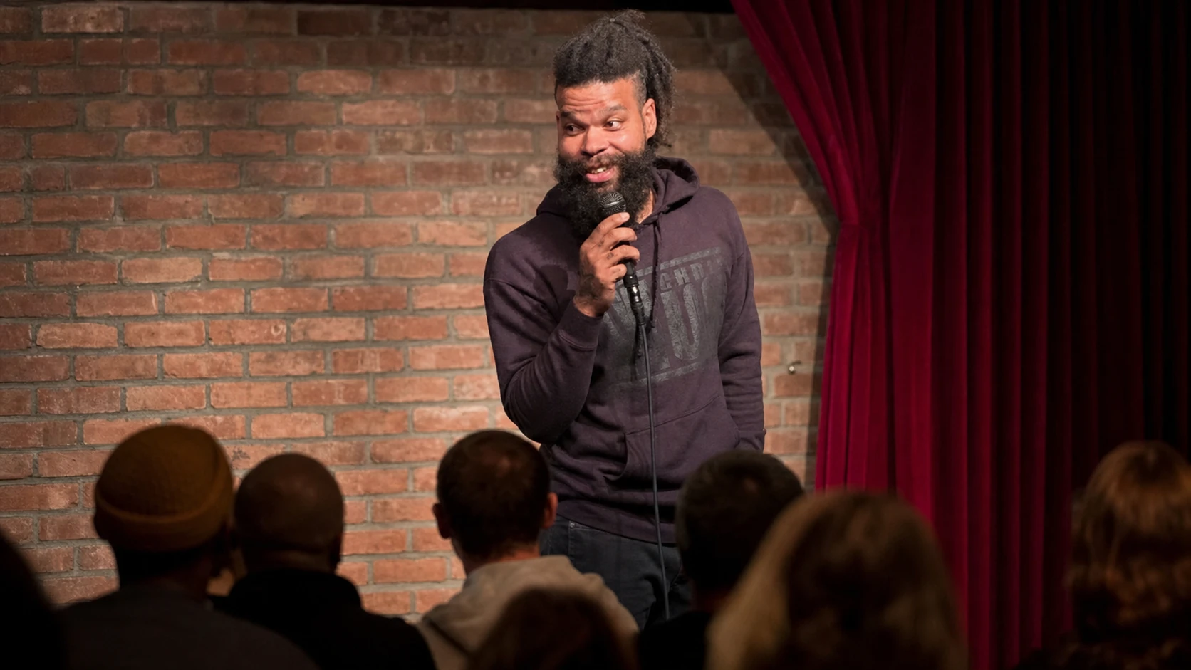 How did Damon Darling start his comedy career? - damon darling wikipedia