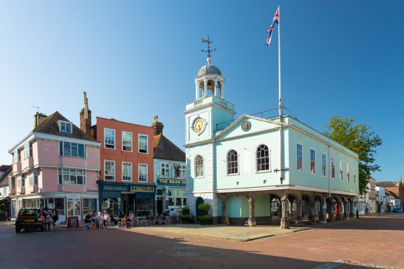 The Commuter’s Guide to Faversham: High-Speed Links and Local Living
