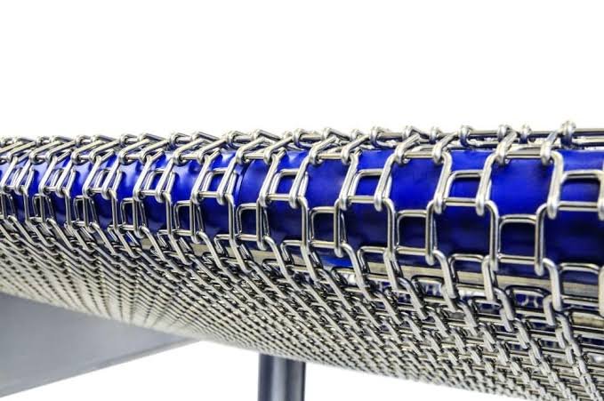 How Compact-Grid Conveyor Belts Support Efficient Product Handling
