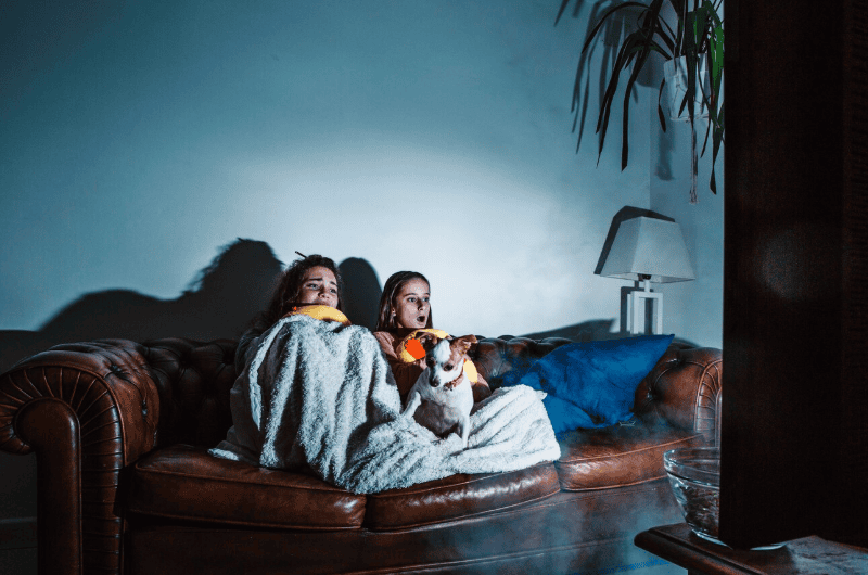 Cosy Nights In: How British Viewers Are Rebuilding the Evening Around the Television